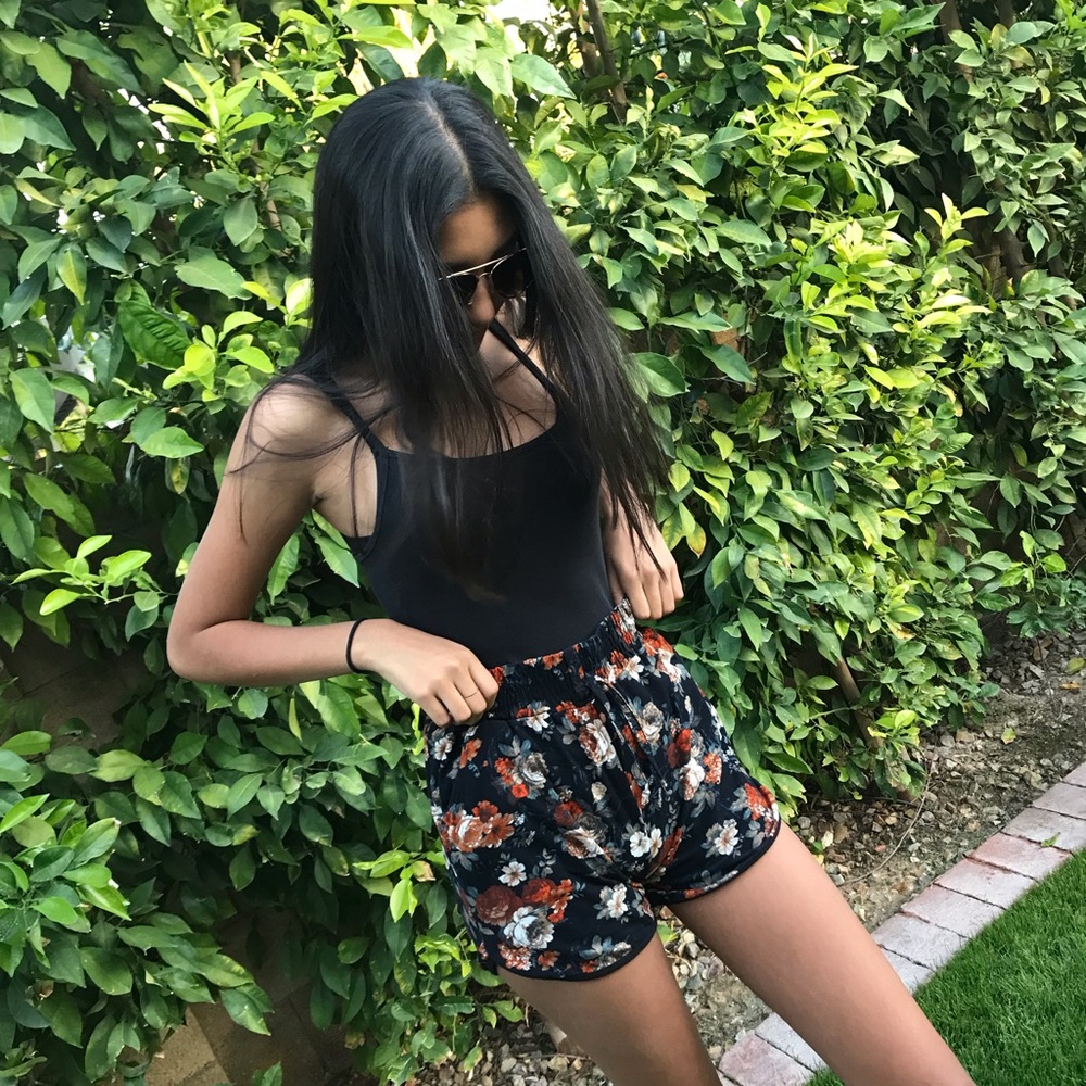 Flowery shorts